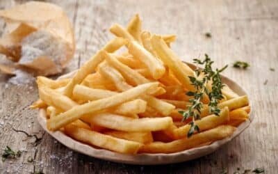 วิธีทําเฟรนฟราย โฮมเมดง่ายๆ ที่บ้าน ให้กรอบนอกนุ่มใน (Homemade French Fries)