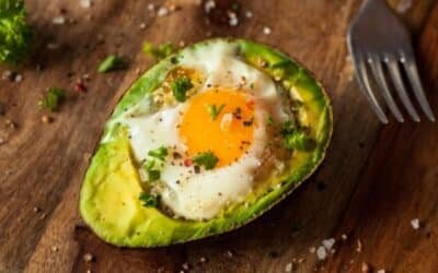 อะโวกาโด้อบไข่ คีโต อาหารเช้าง่ายๆ ประโยชน์สูง (Keto Avocado Bake Egg)
